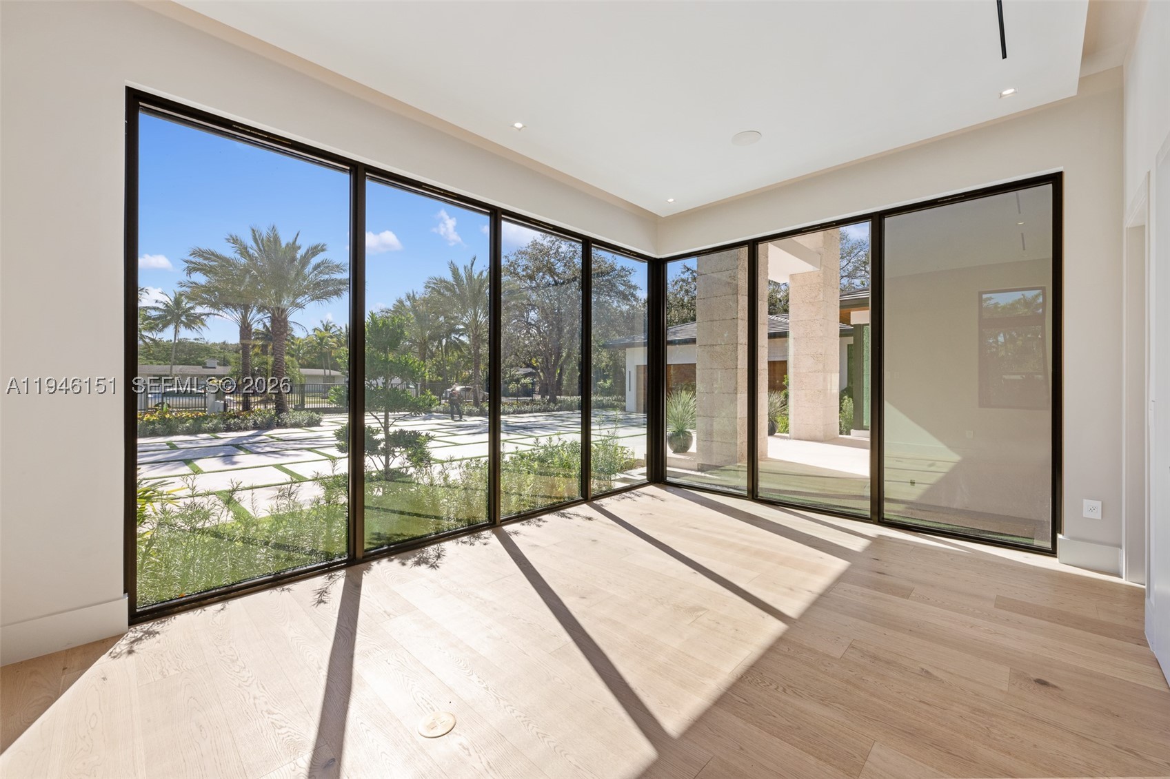 7725 SW 114th St, Pinecrest FL 33156