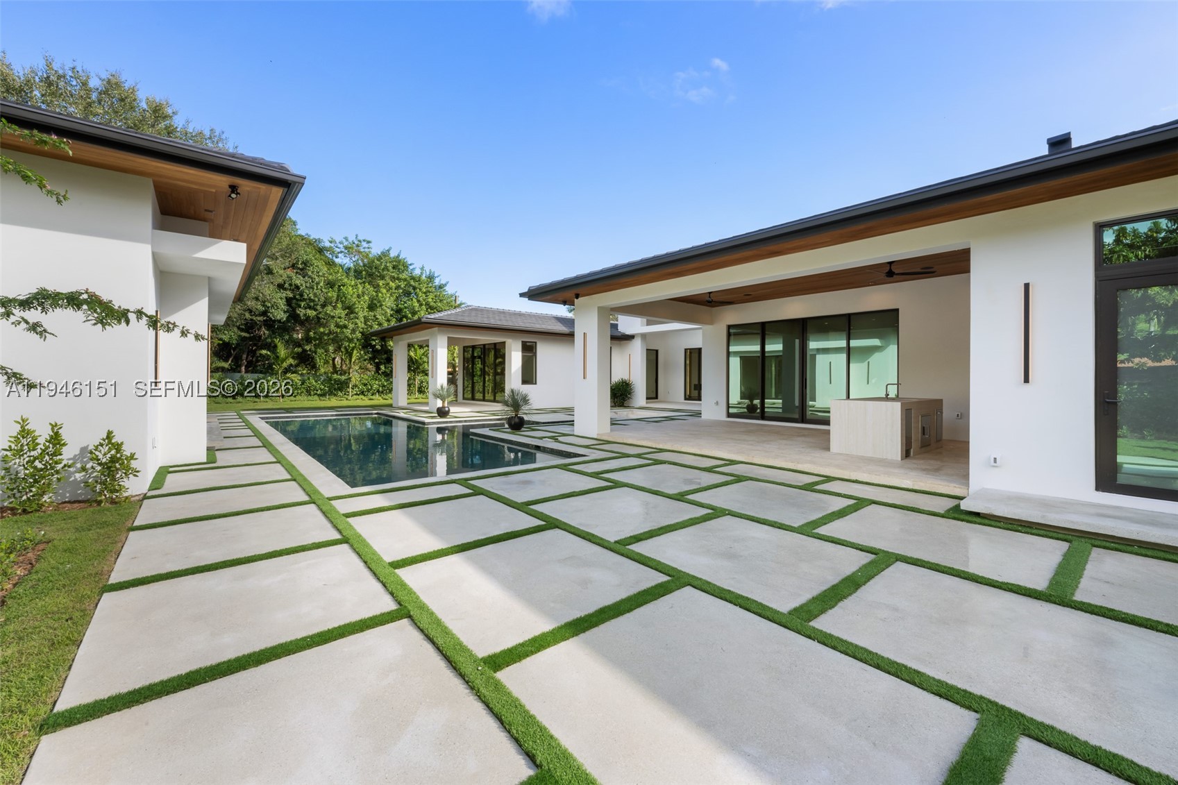7725 SW 114th St, Pinecrest FL 33156