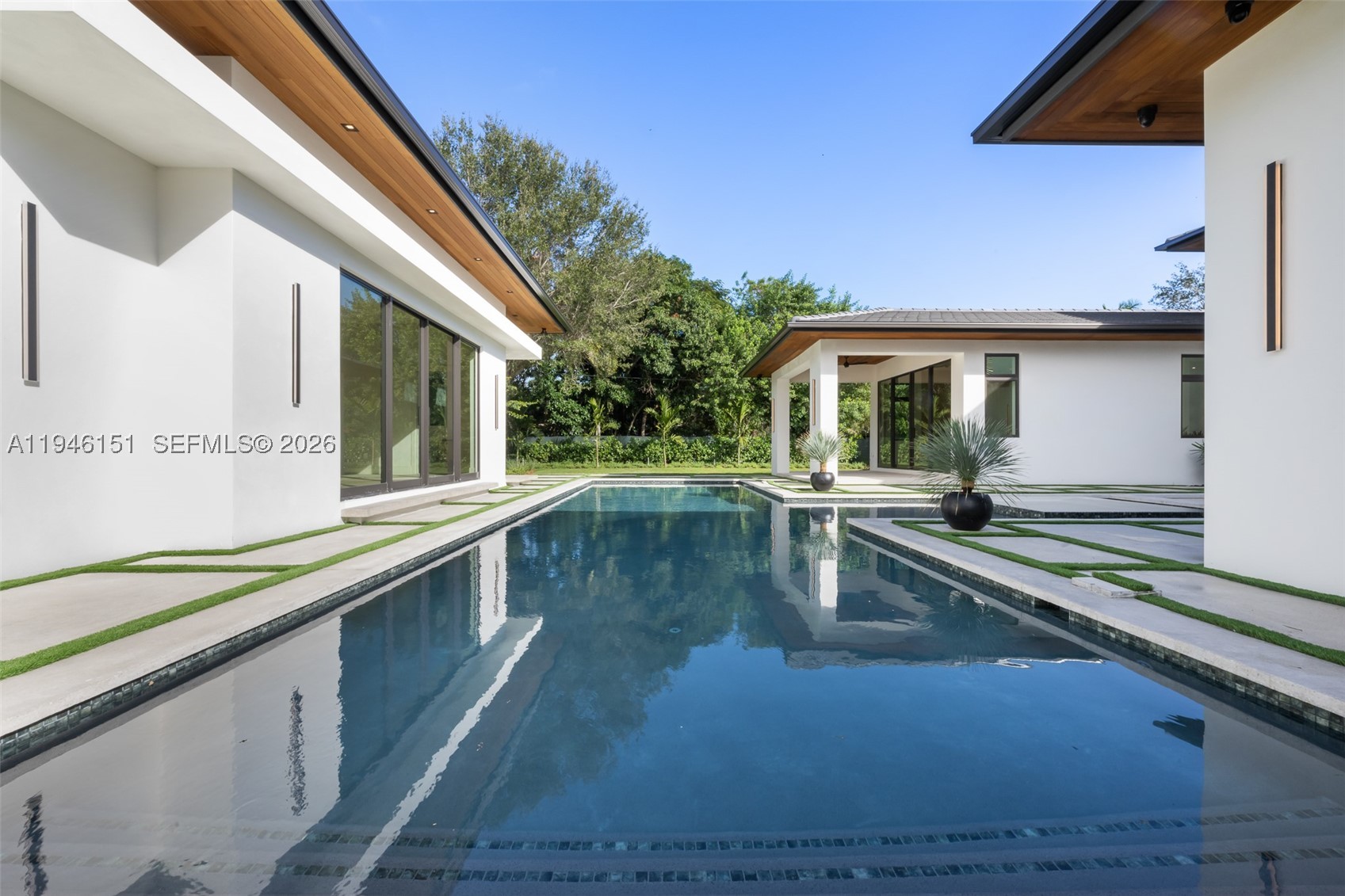 7725 SW 114th St, Pinecrest FL 33156