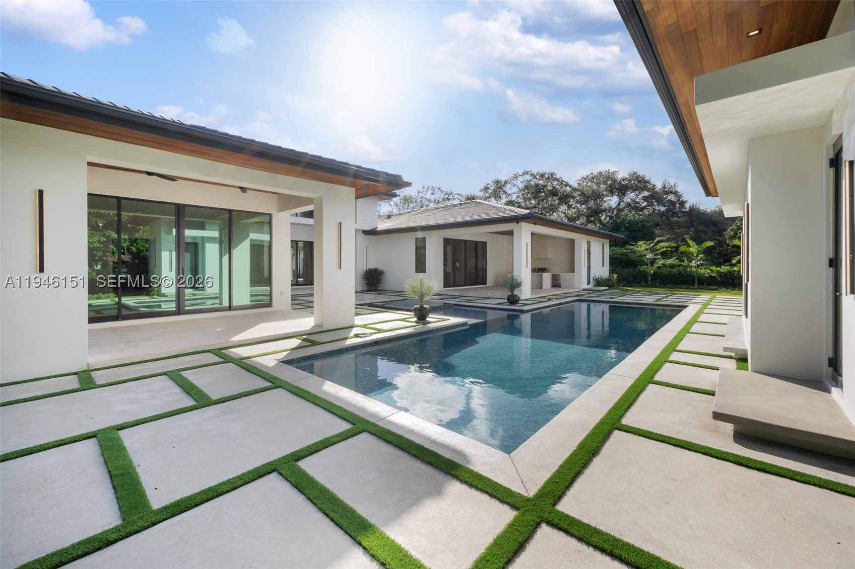 7725 SW 114th St, Pinecrest FL 33156