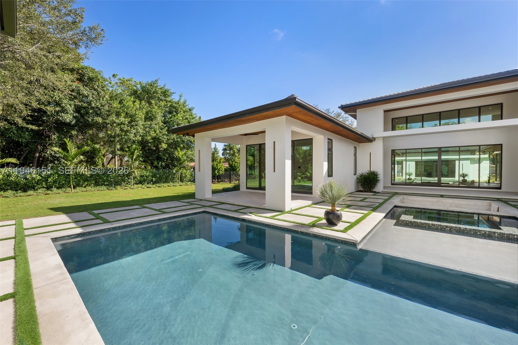 7725 SW 114th St, Pinecrest FL 33156