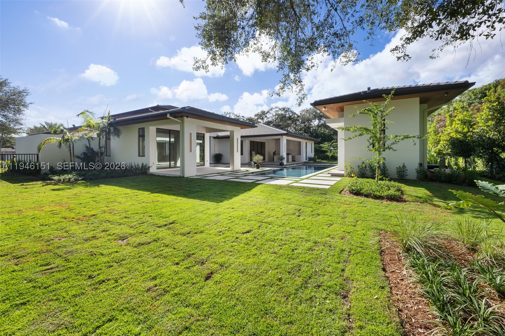 7725 SW 114th St, Pinecrest FL 33156