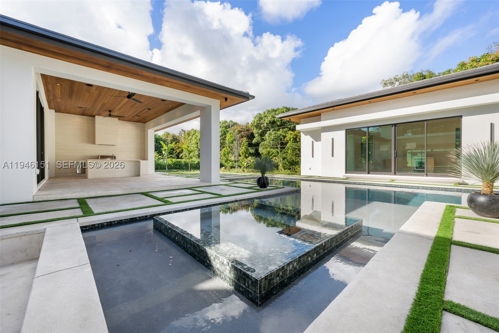 7725 SW 114th St, Pinecrest FL 33156