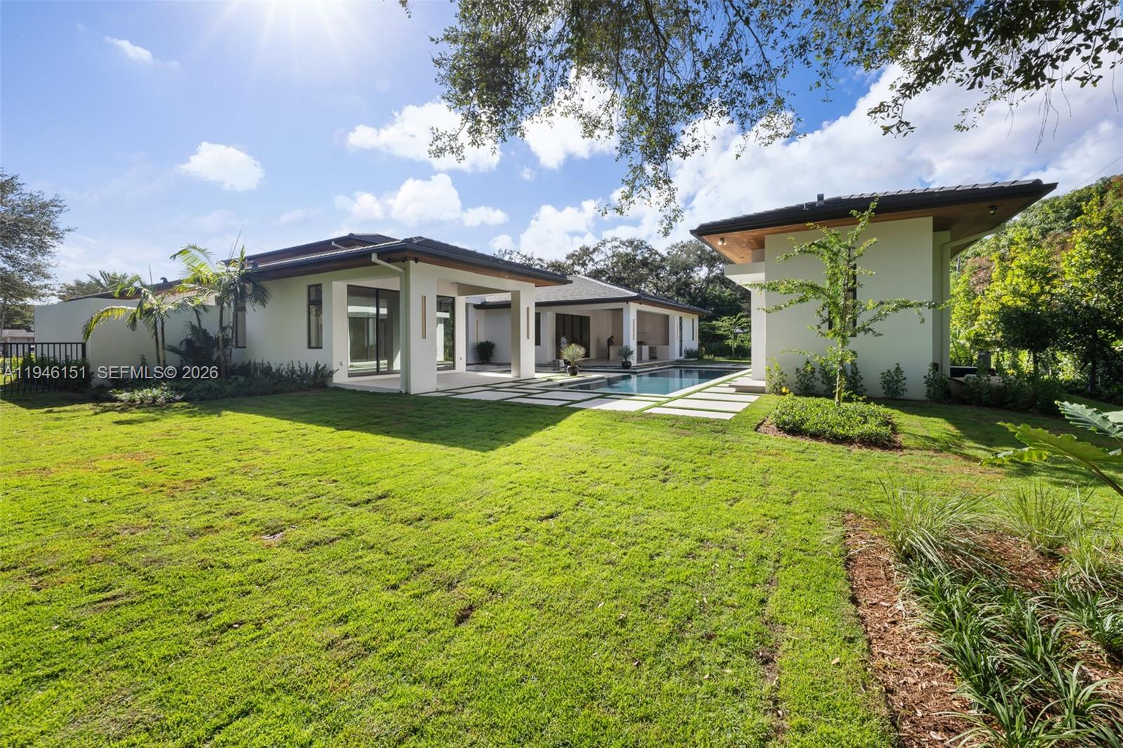 7725 SW 114th St, Pinecrest FL 33156