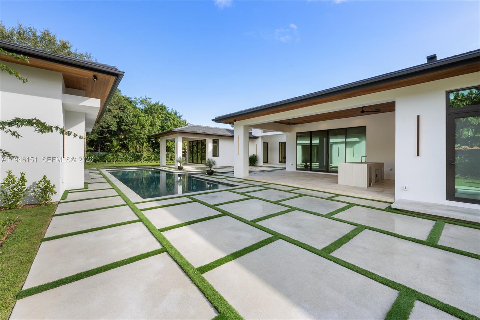 7725 SW 114th St, Pinecrest FL 33156