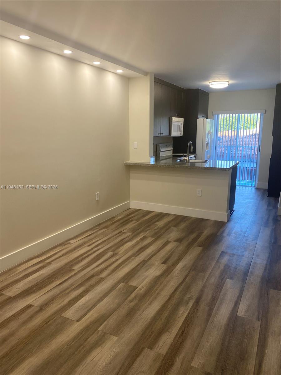2575 SW 27th Ave #212, Coconut Grove FL 33133