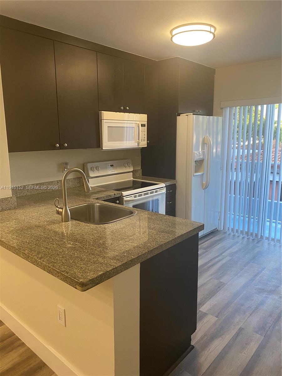 2575 SW 27th Ave #212, Coconut Grove FL 33133