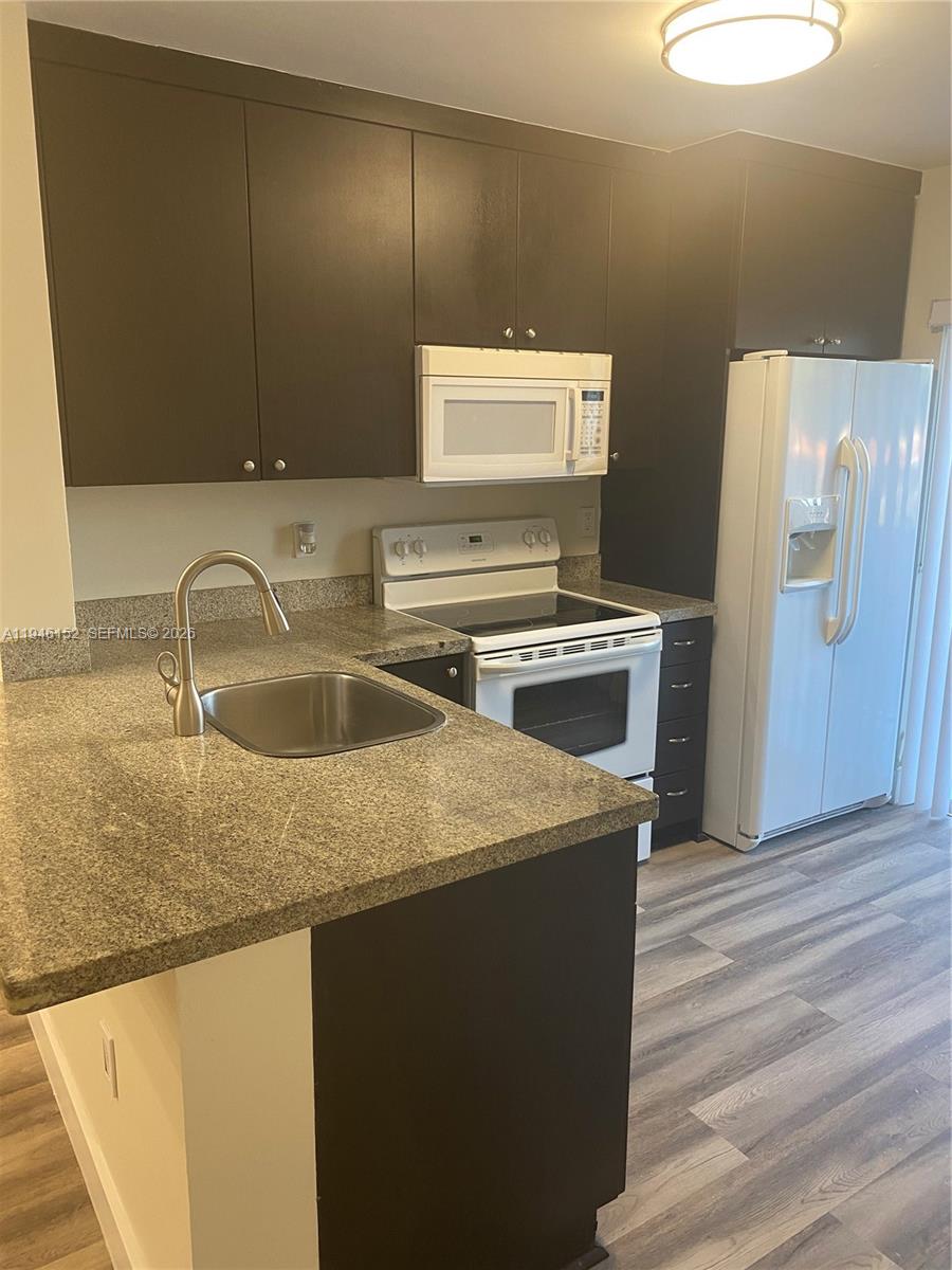 2575 SW 27th Ave #212, Coconut Grove FL 33133