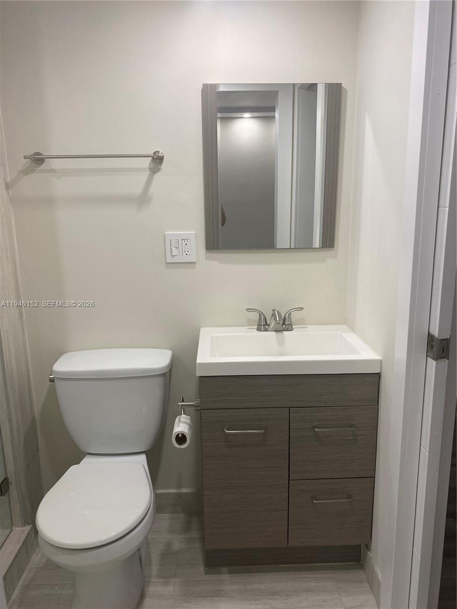 2575 SW 27th Ave #212, Coconut Grove FL 33133