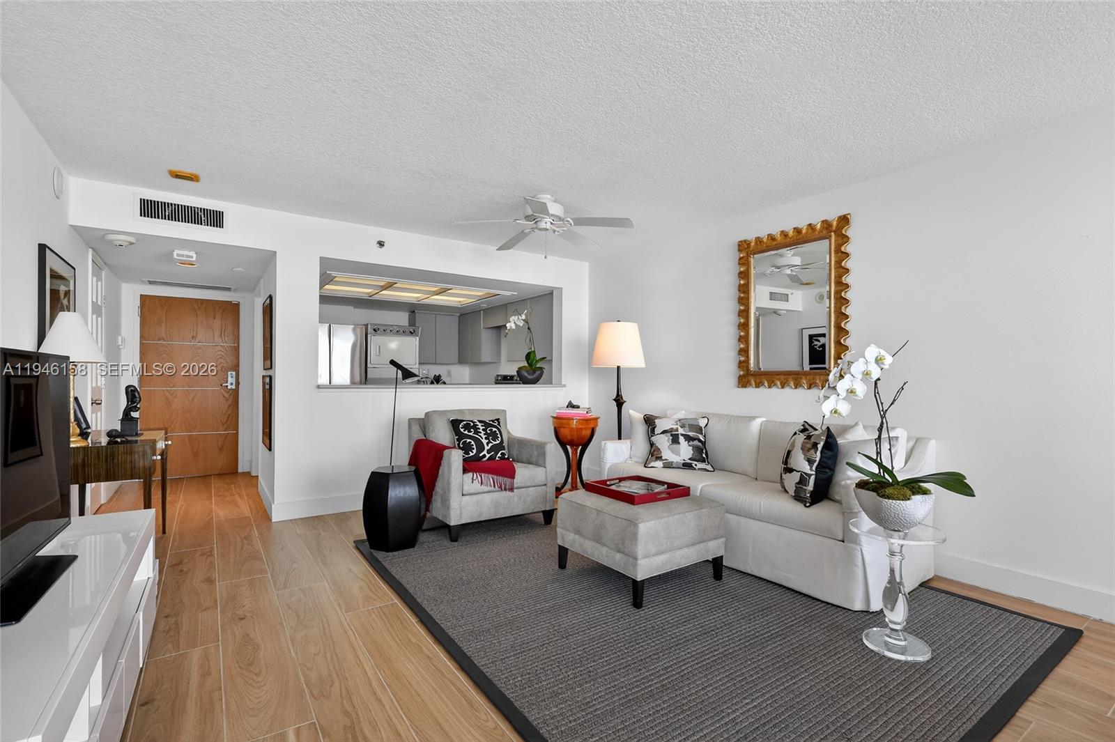 400 S Pointe Dr #1608, Miami Beach FL 33139