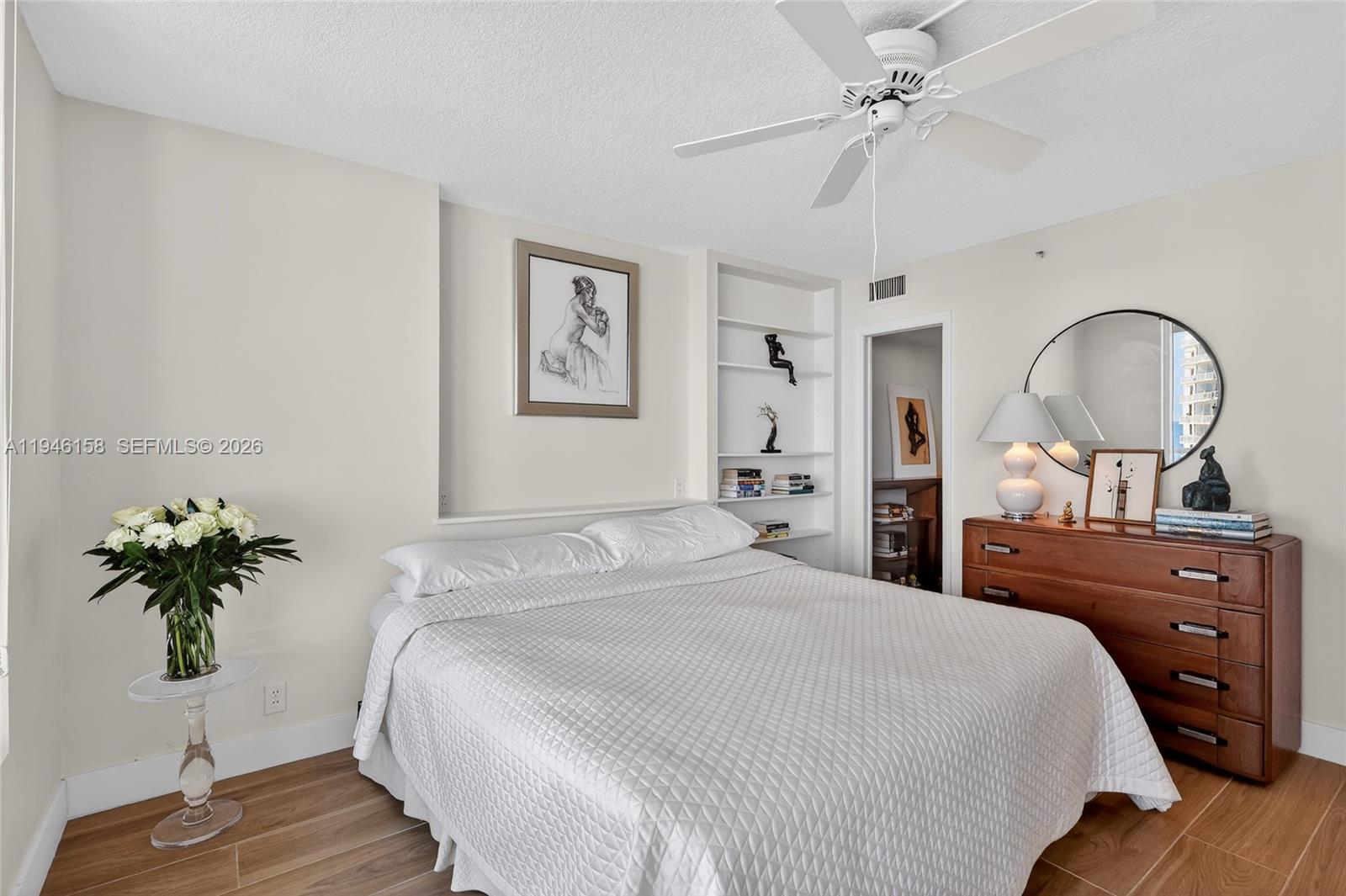 400 S Pointe Dr #1608, Miami Beach FL 33139