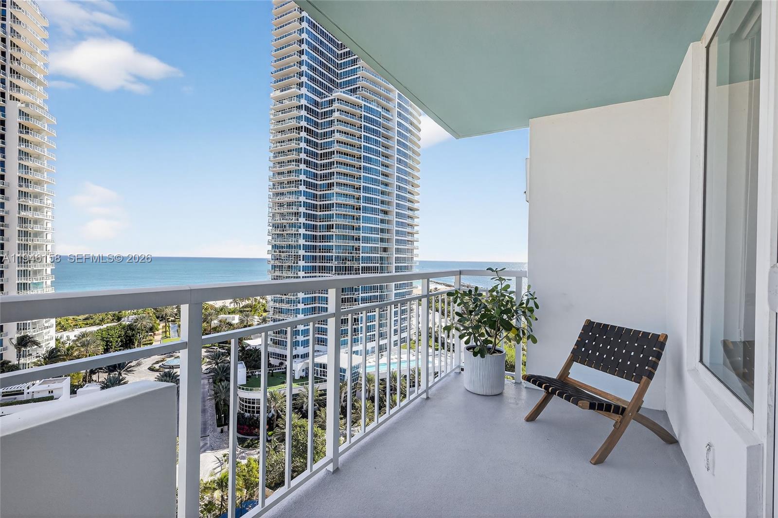 400 S Pointe Dr #1608, Miami Beach FL 33139