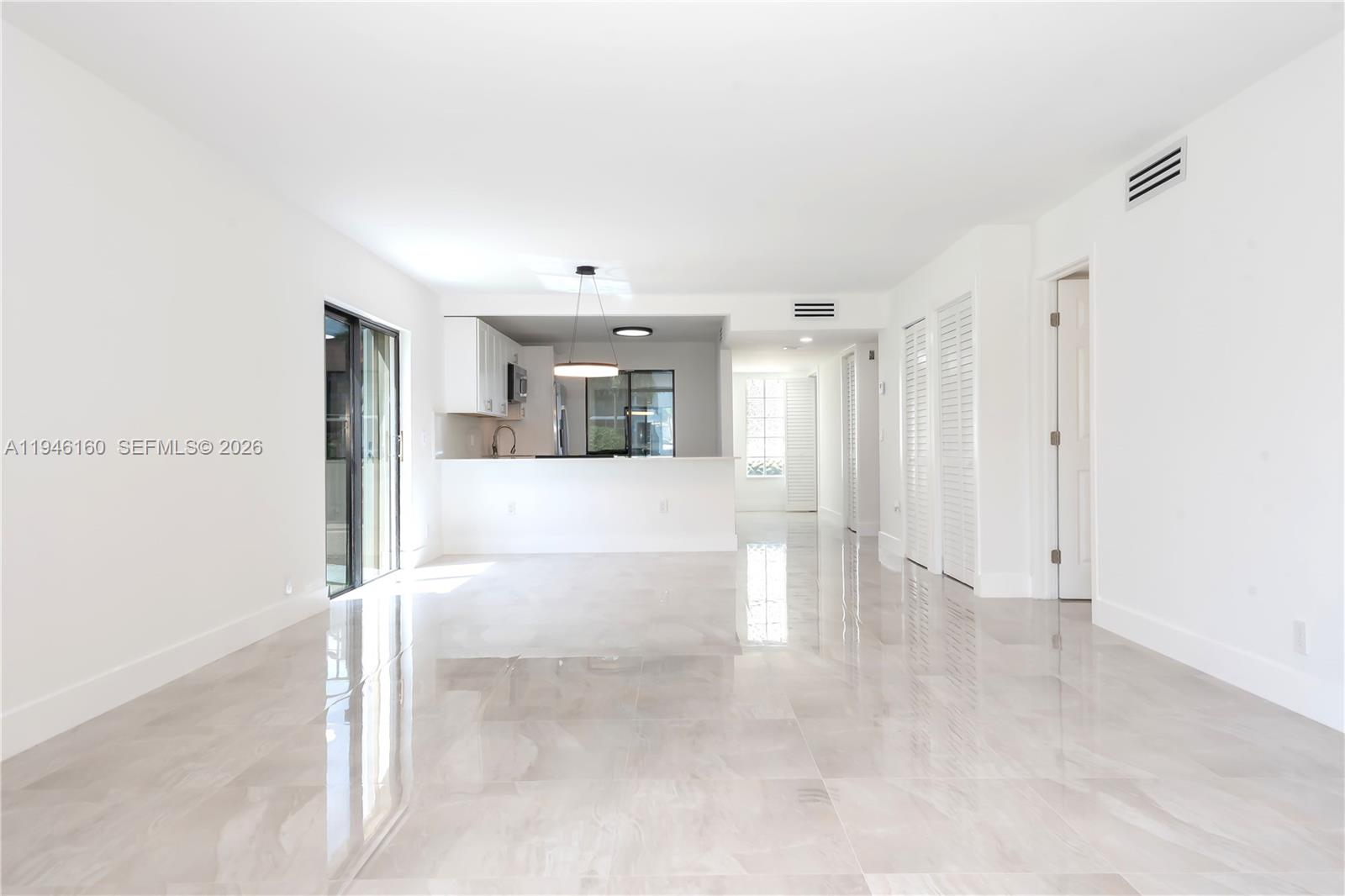 16461 Blatt Blvd #104, Weston FL 33326
