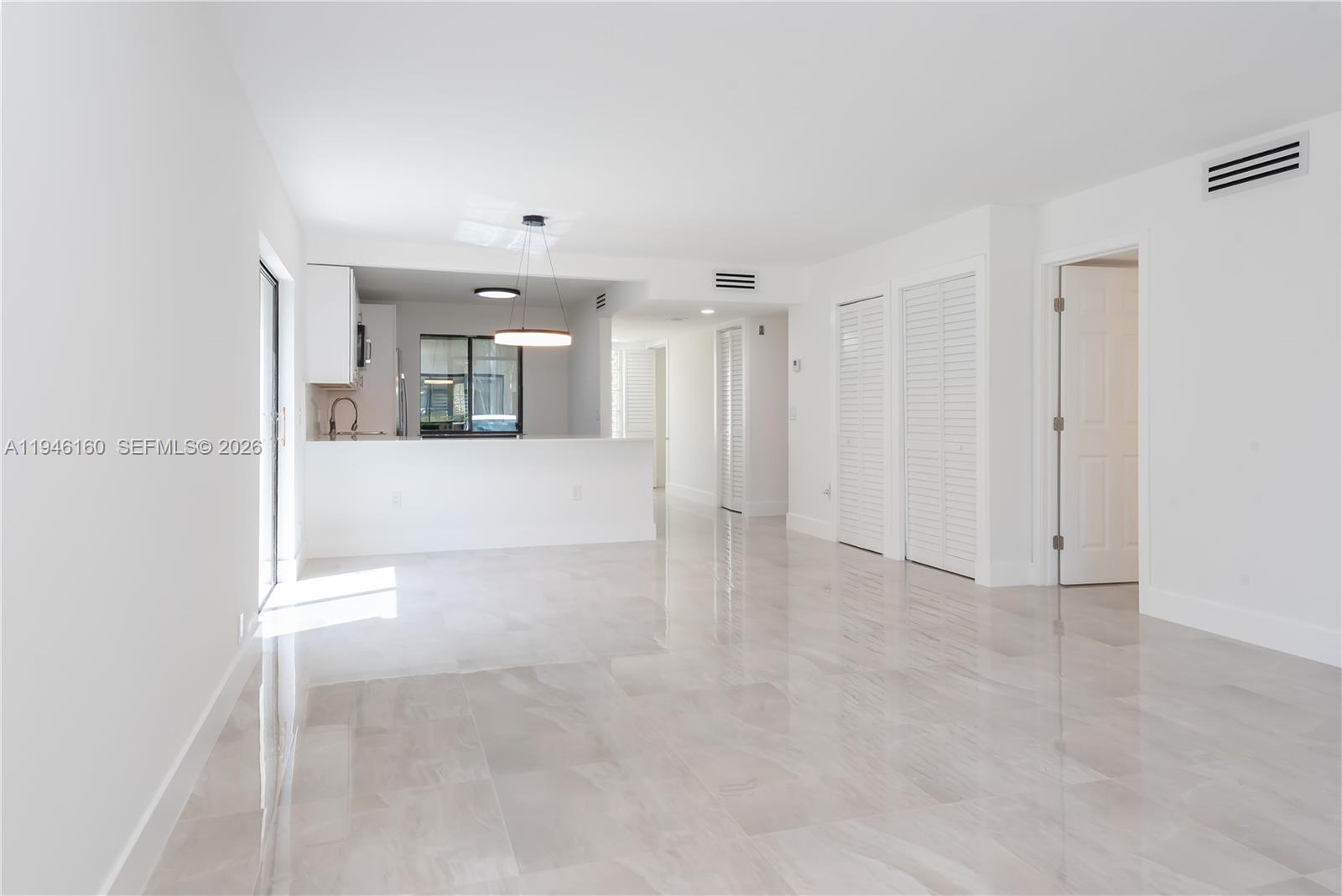 16461 Blatt Blvd #104, Weston FL 33326