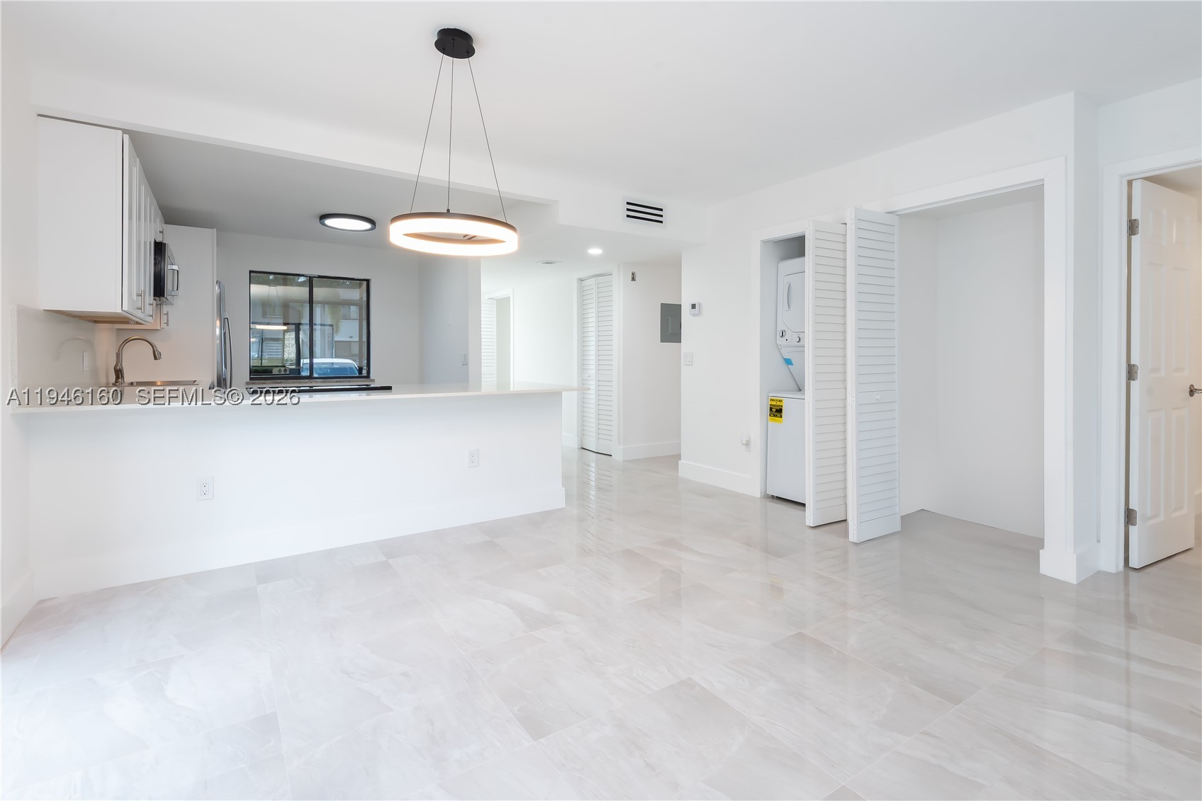16461 Blatt Blvd #104, Weston FL 33326