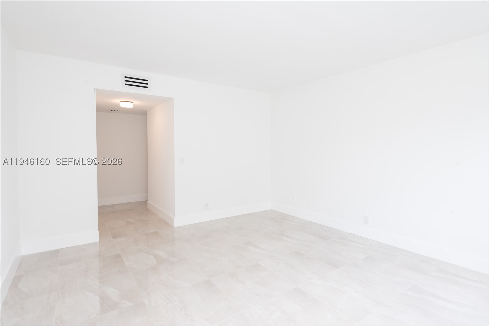 16461 Blatt Blvd #104, Weston FL 33326