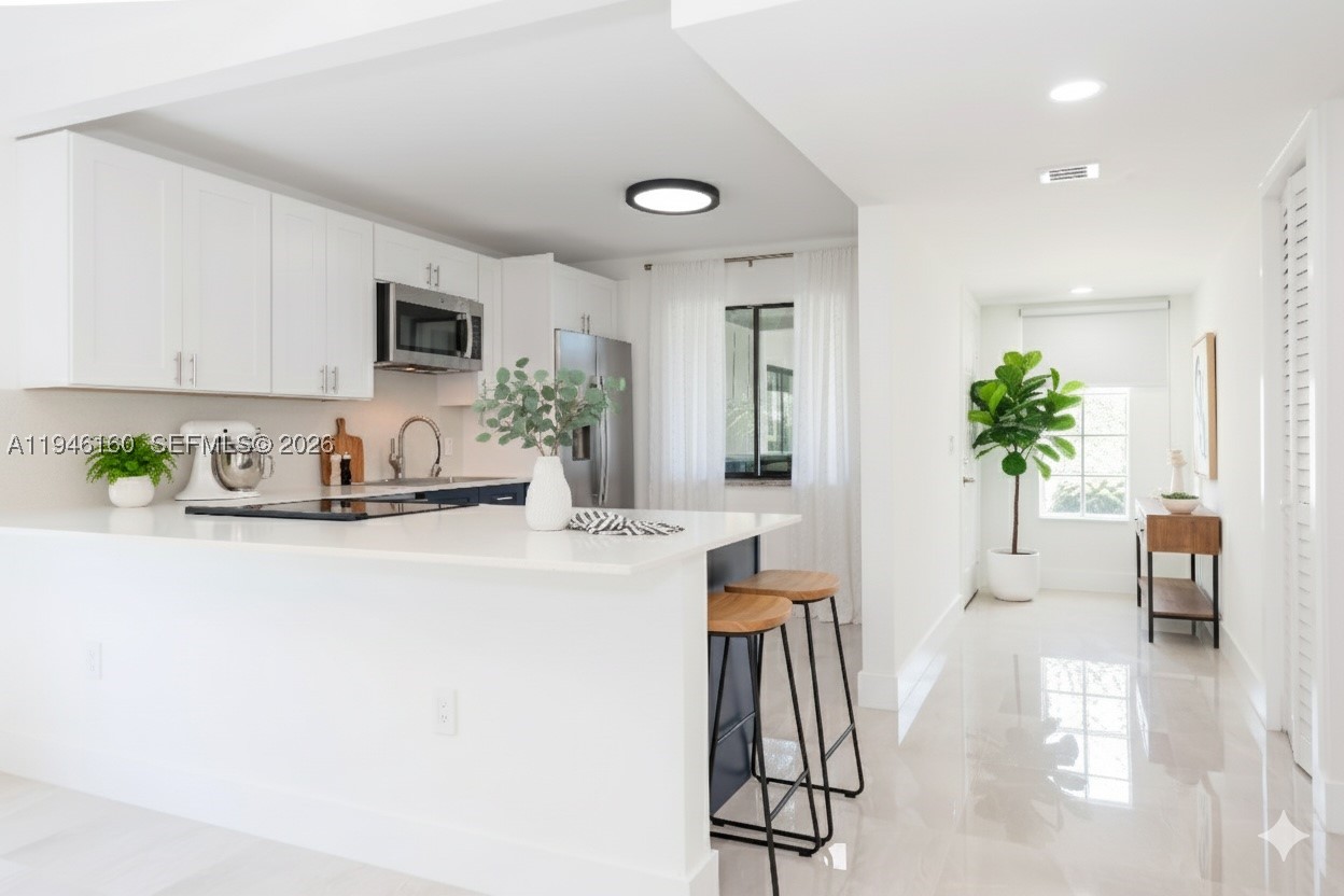 16461 Blatt Blvd #104, Weston FL 33326