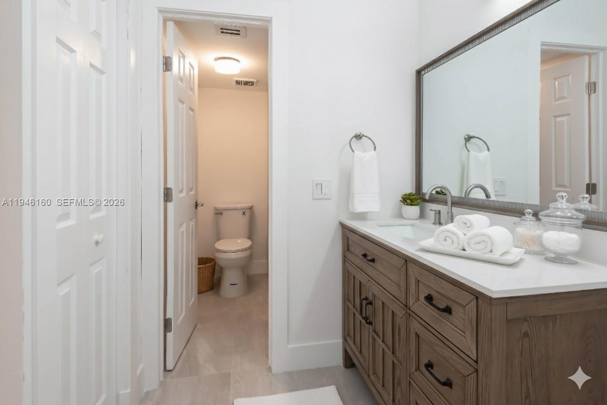 16461 Blatt Blvd #104, Weston FL 33326