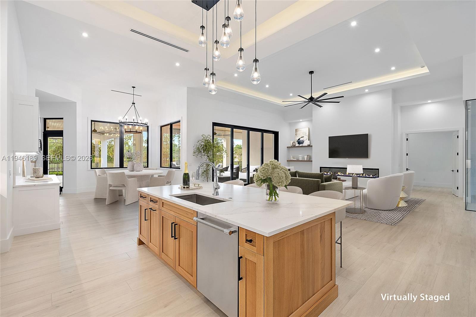 14527 Pepper Bush Dr, Palm Beach Gardens FL 33418