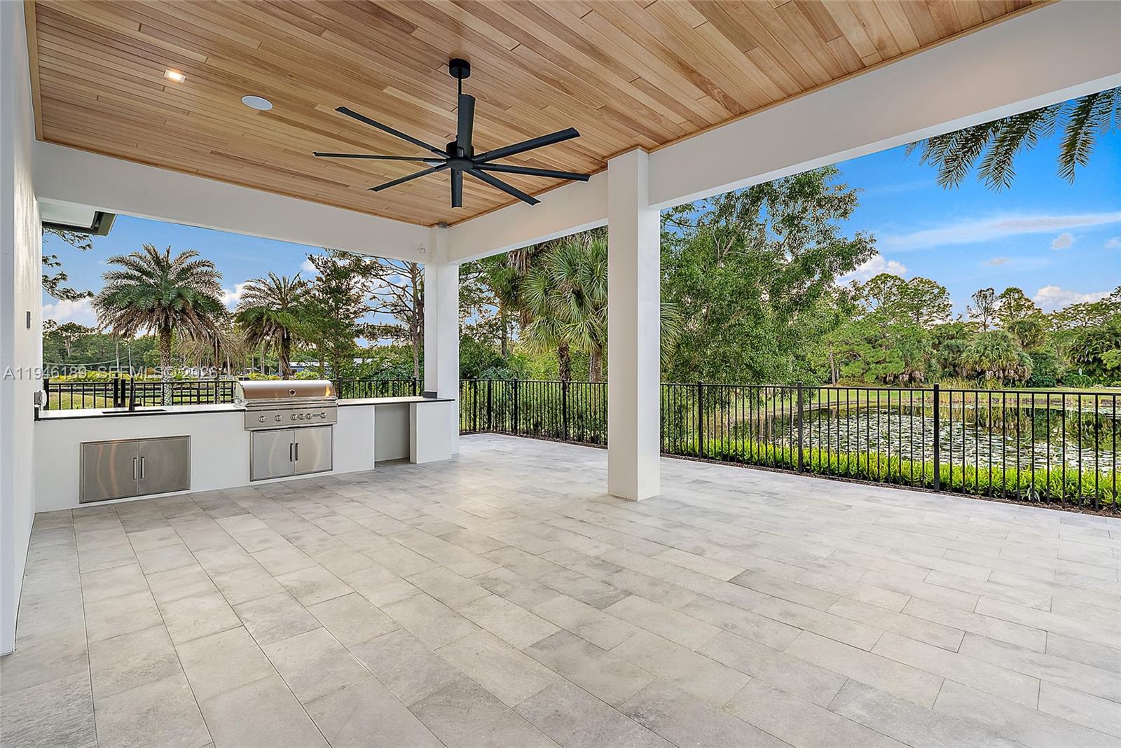 14527 Pepper Bush Dr, Palm Beach Gardens FL 33418