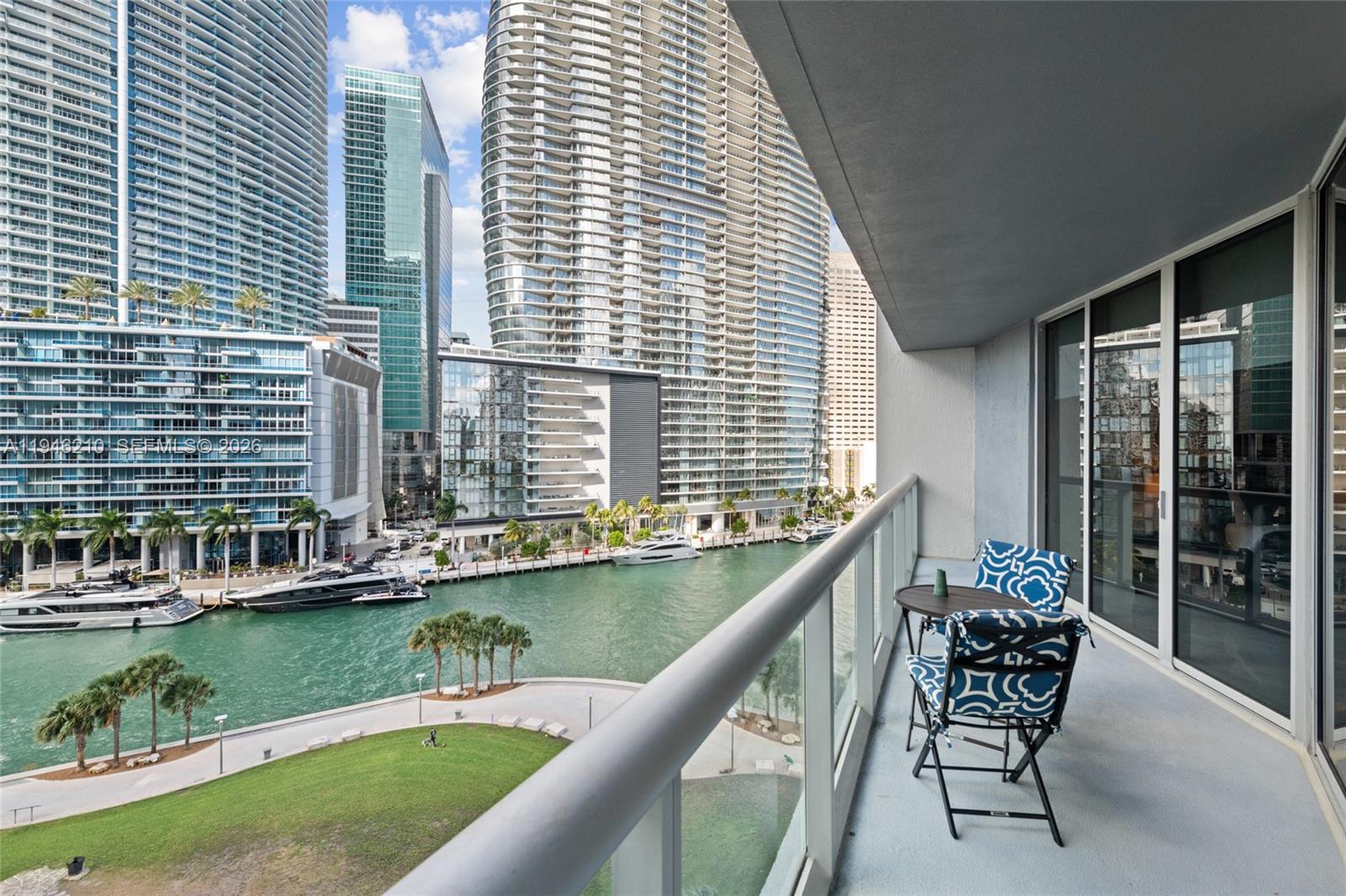 465 Brickell Ave #904, Miami FL 33131