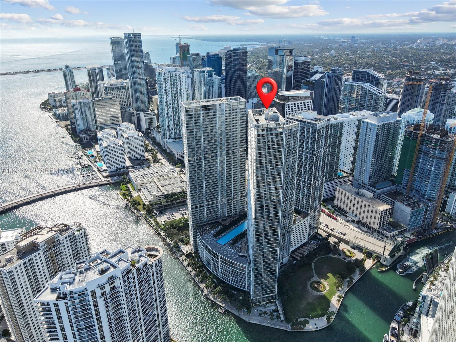 465 Brickell Ave #904, Miami FL 33131