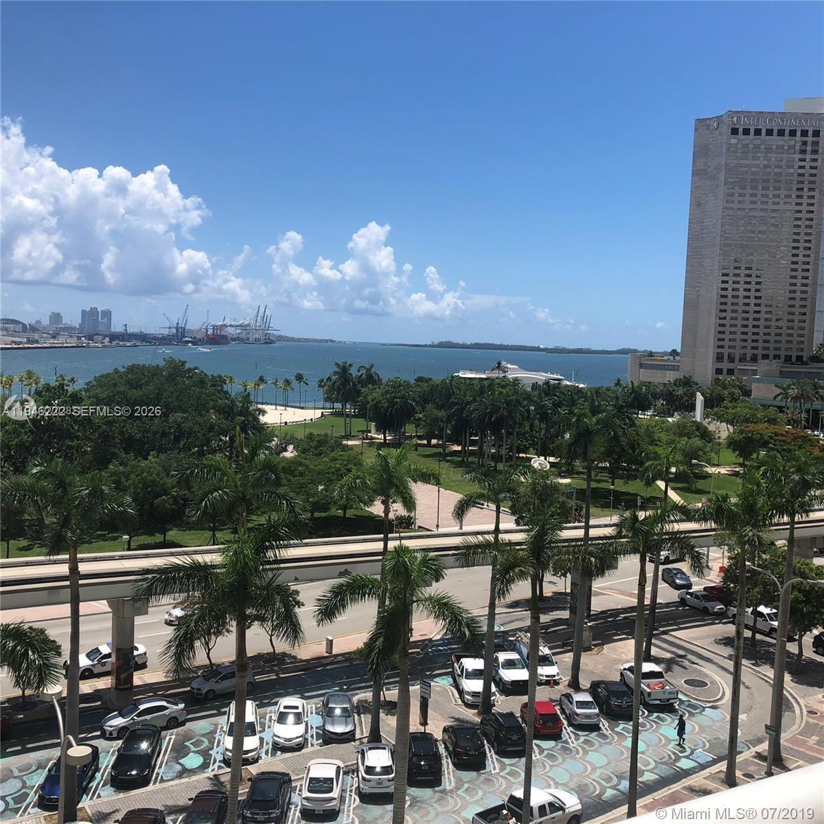 50 Biscayne Blvd #705, Miami FL 33132