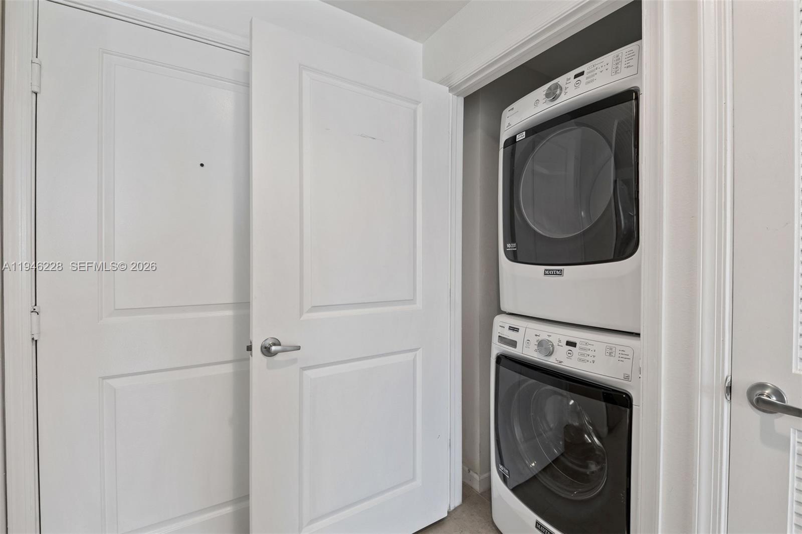 10 Aragon Ave #1110, Coral Gables FL 33134