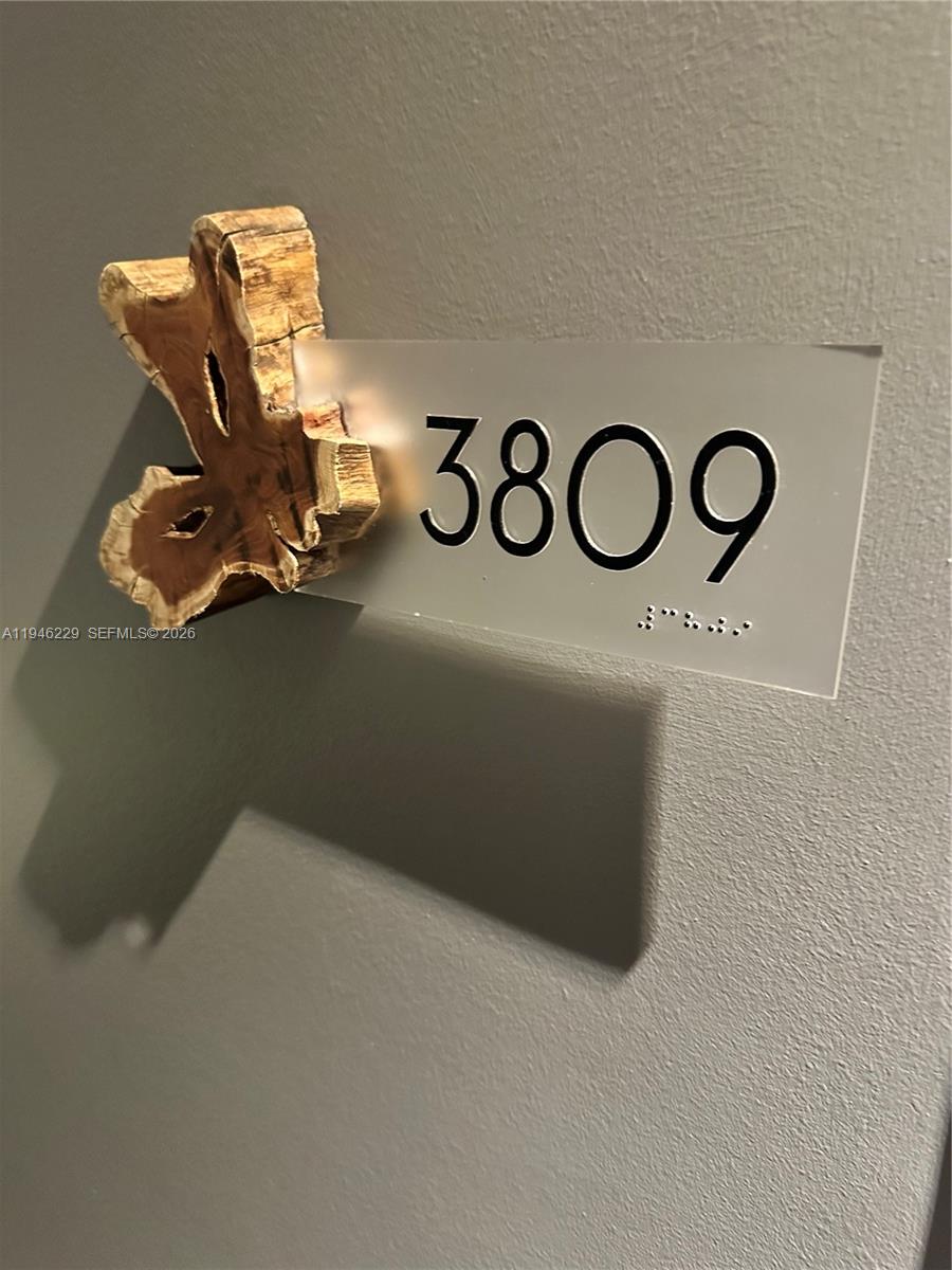 1010 BRICKELL AVE #3809, Miami FL 33131