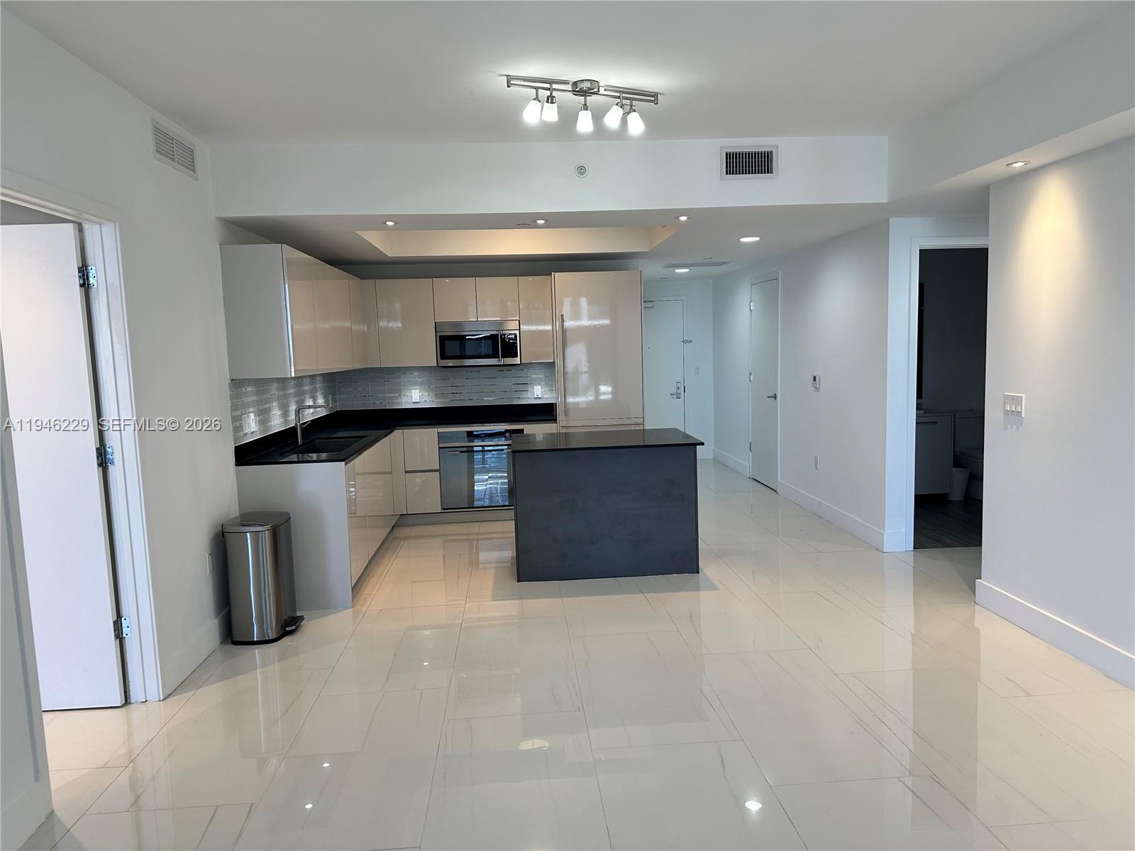 1010 BRICKELL AVE #3809, Miami FL 33131