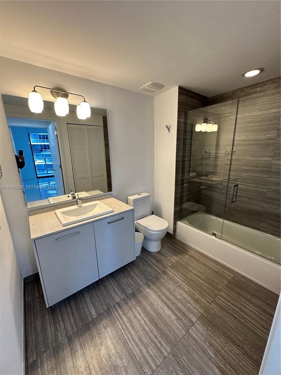1010 BRICKELL AVE #3809, Miami FL 33131