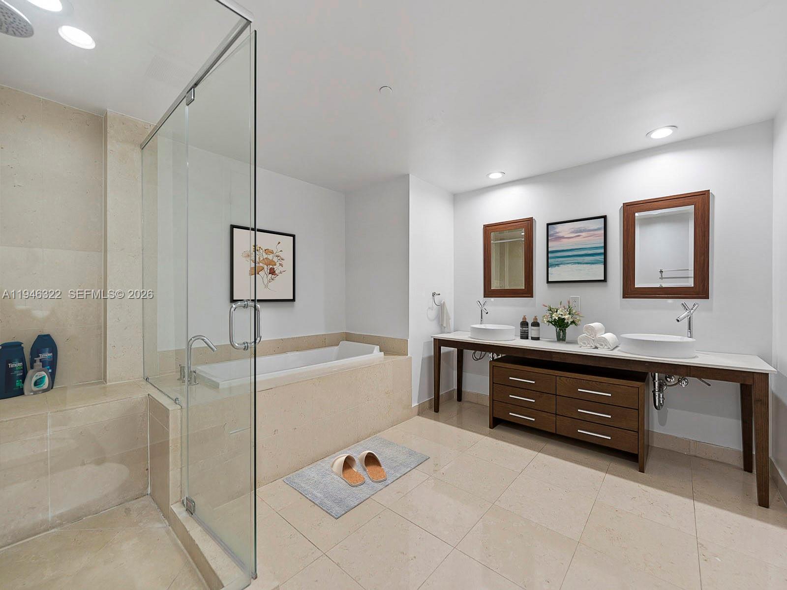 495 Brickell Ave #1801, Miami FL 33131