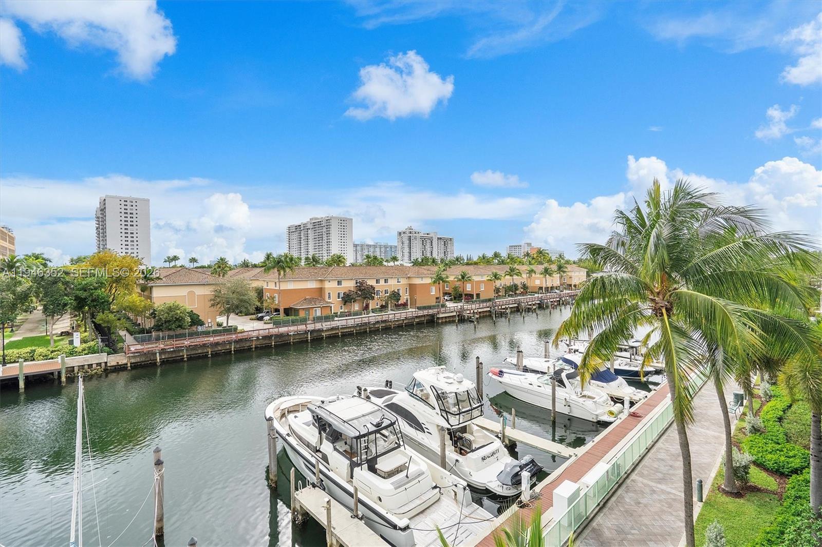 2950 NE 188th St #310, Aventura FL 33180