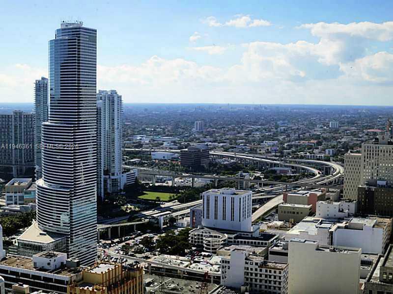 50 BISCAYNE BL #4509, Miami FL 33132
