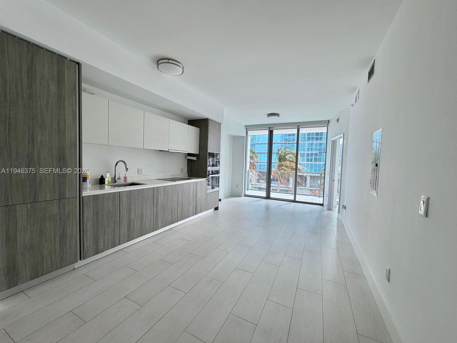 2900 NE 7 AV #808, Miami FL 33137