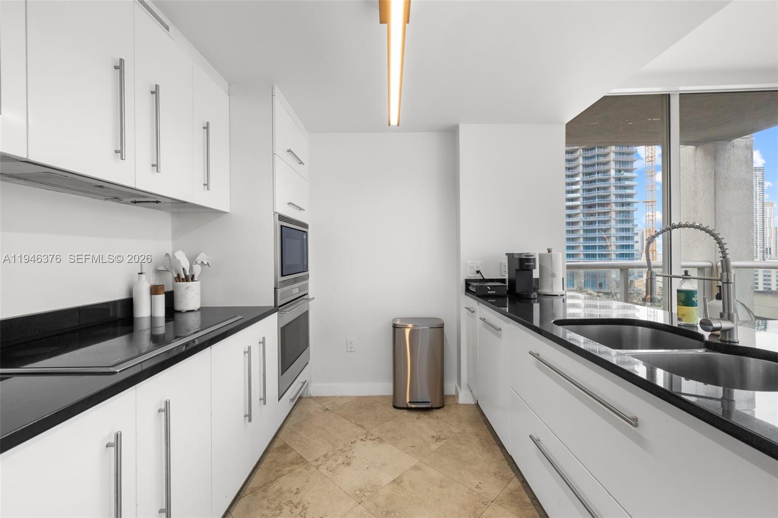 485 Brickell Ave #1804, Miami FL 33131