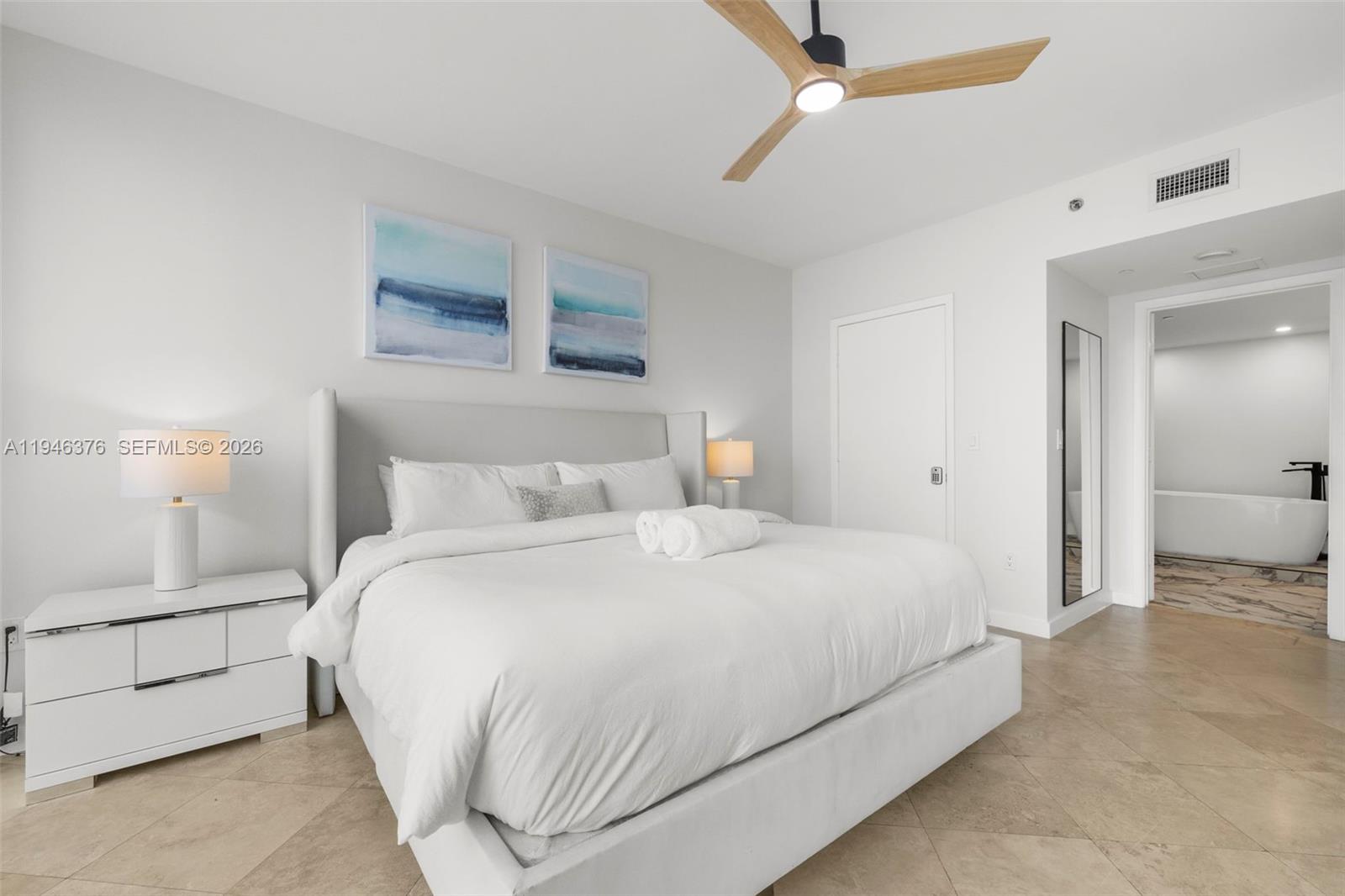 485 Brickell Ave #1804, Miami FL 33131