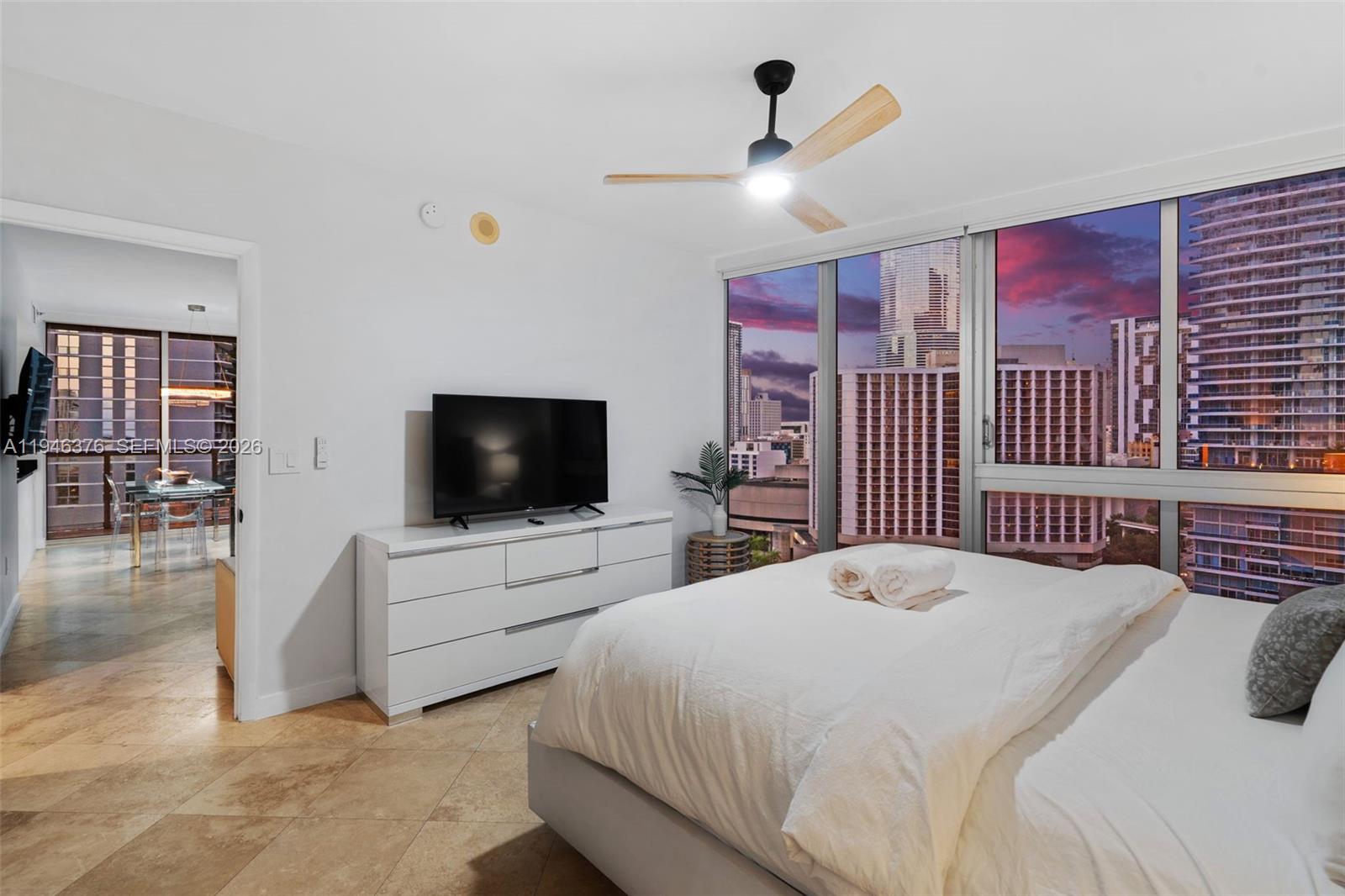 485 Brickell Ave #1804, Miami FL 33131