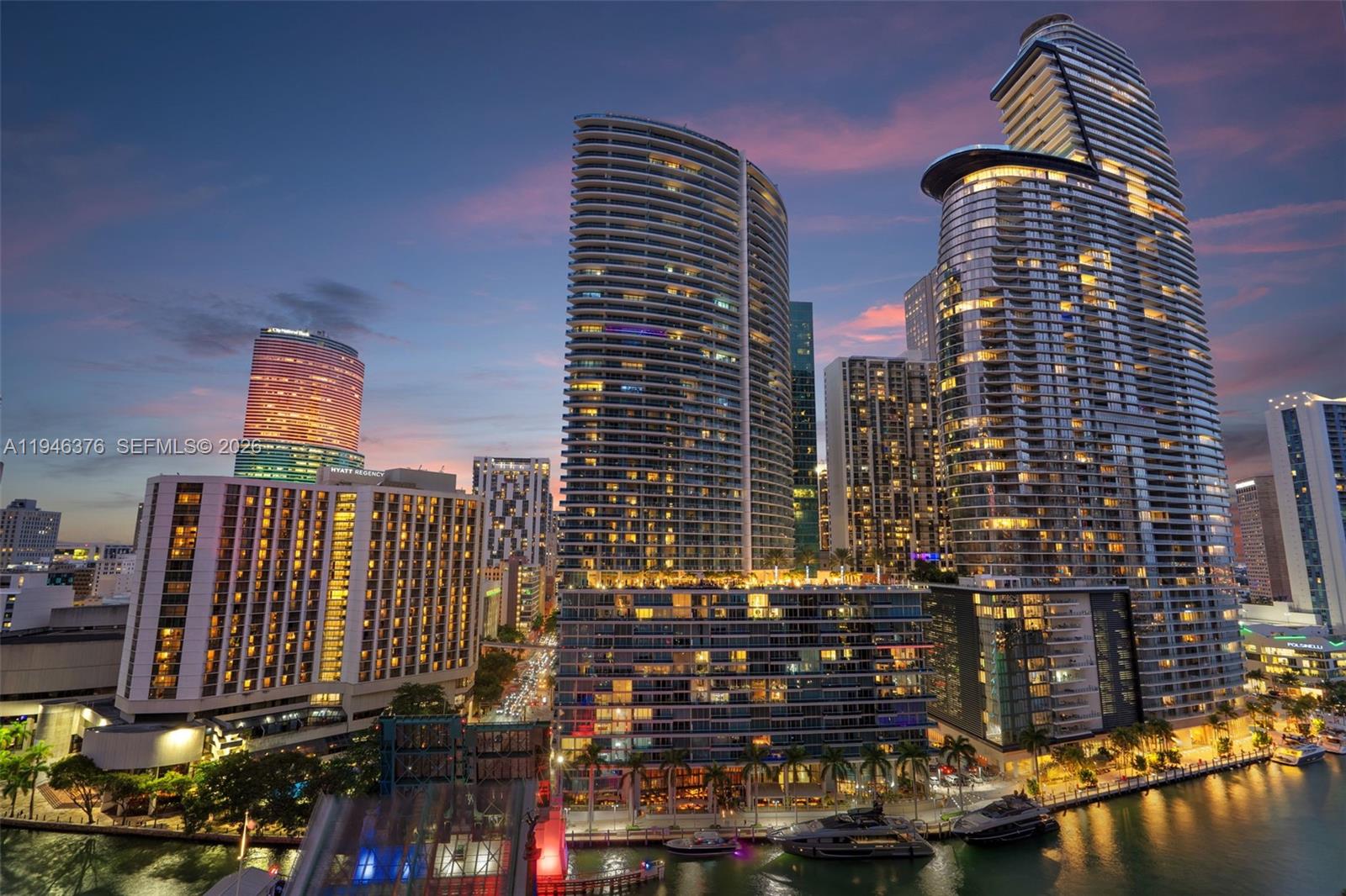 485 Brickell Ave #1804, Miami FL 33131