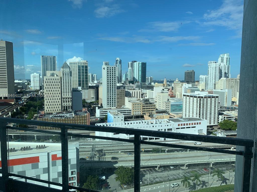 90 SW 3rd St #2305, Miami FL 33130