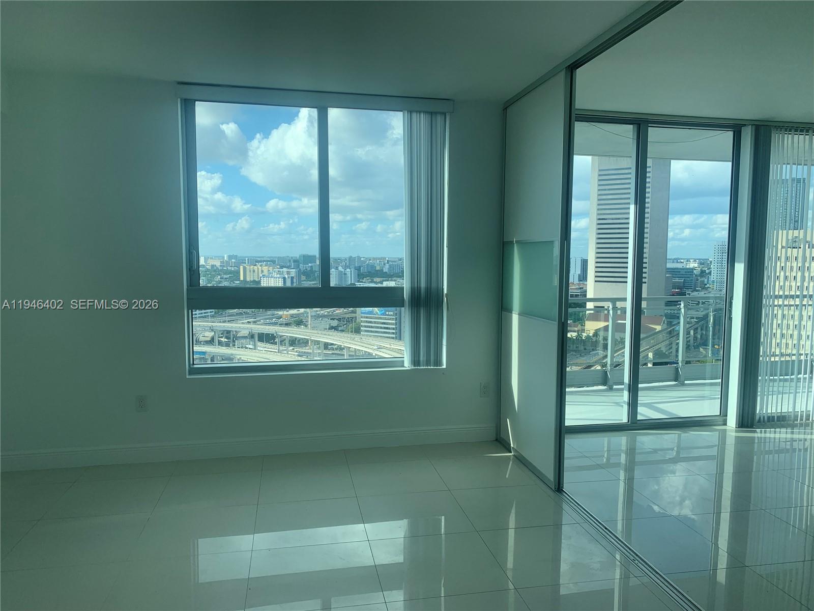 90 SW 3rd St #2305, Miami FL 33130