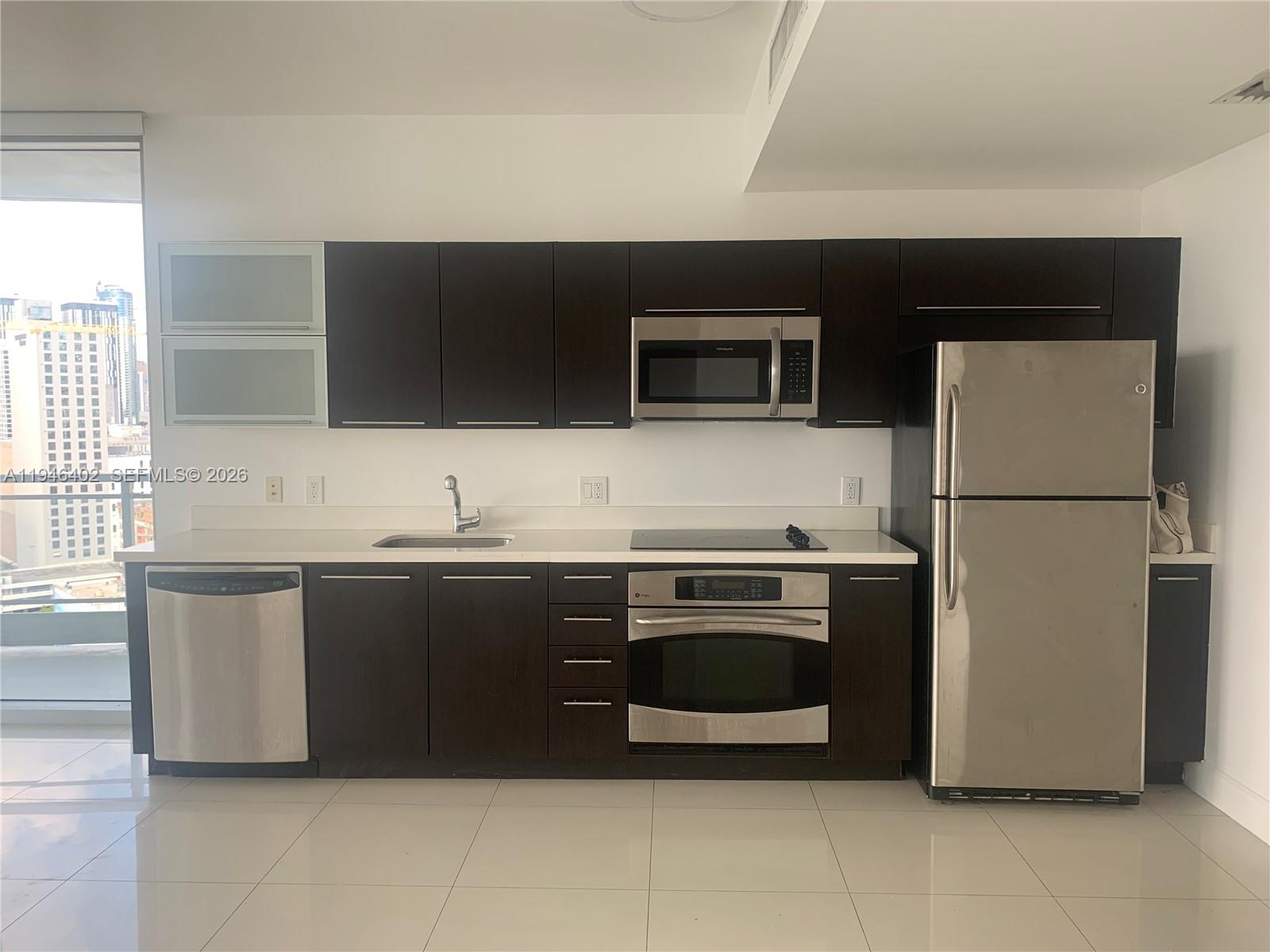 90 SW 3rd St #2305, Miami FL 33130