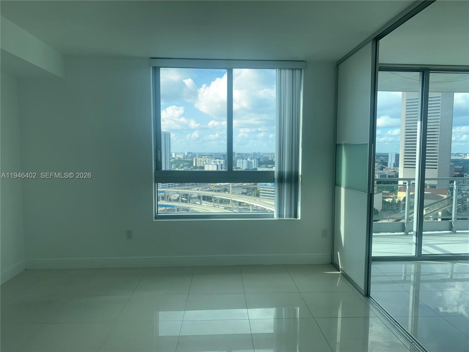 90 SW 3rd St #2305, Miami FL 33130