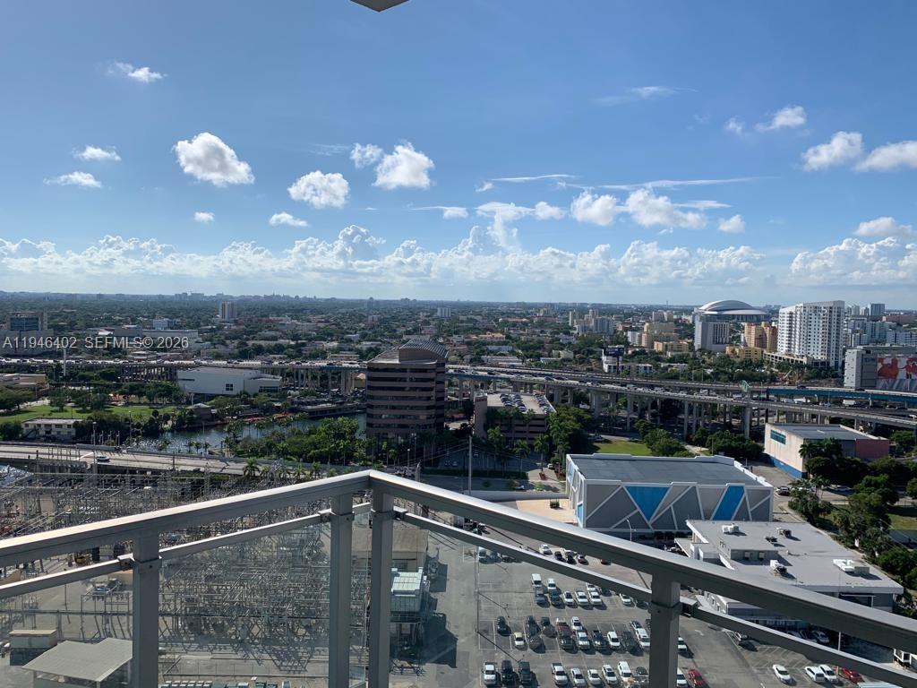 90 SW 3rd St #2305, Miami FL 33130