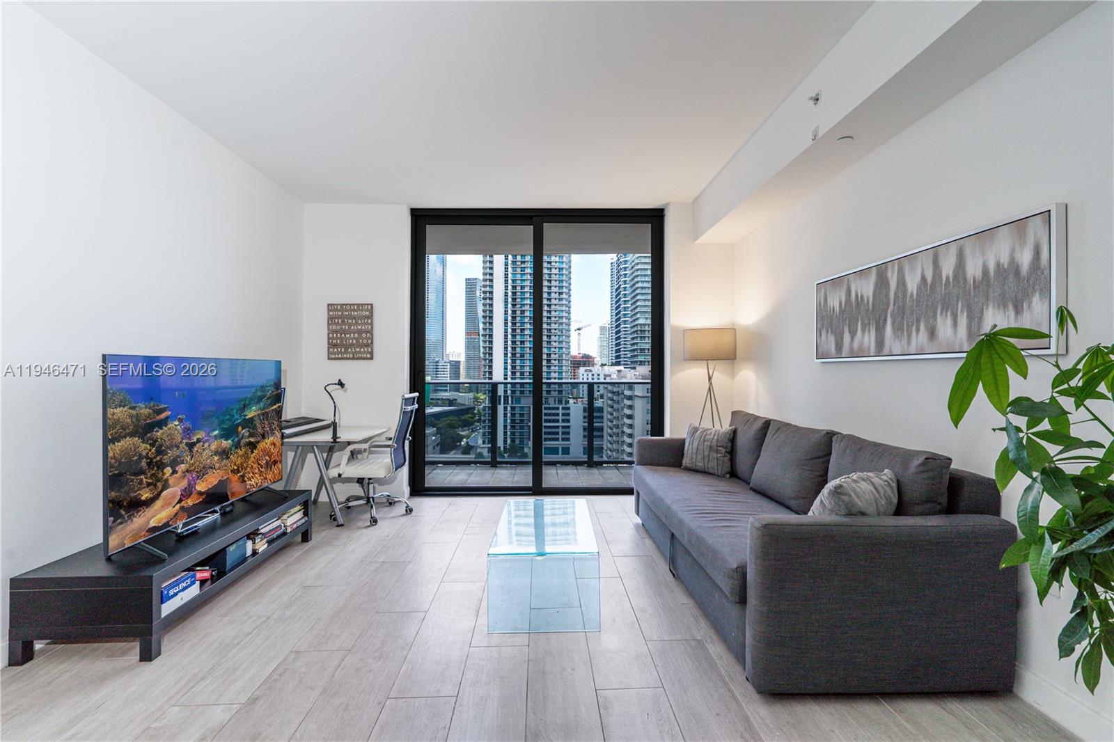 45 SW 9th St #1205, Miami FL 33130
