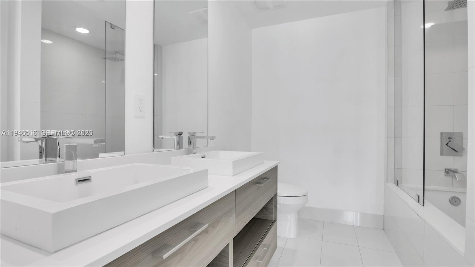 1300 S Miami Ave #1711, Miami FL 33130