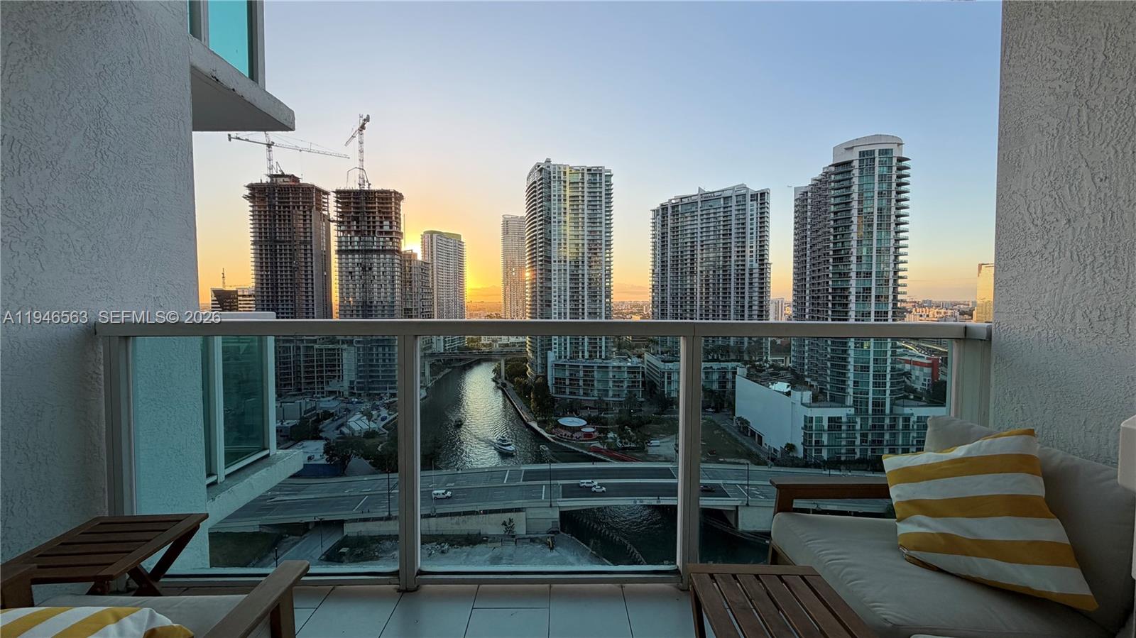 31 SE 5th St #2509, Miami FL 33131