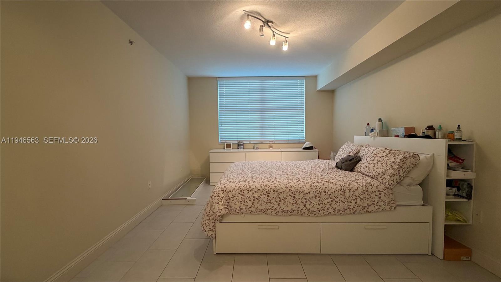 31 SE 5th St #2509, Miami FL 33131