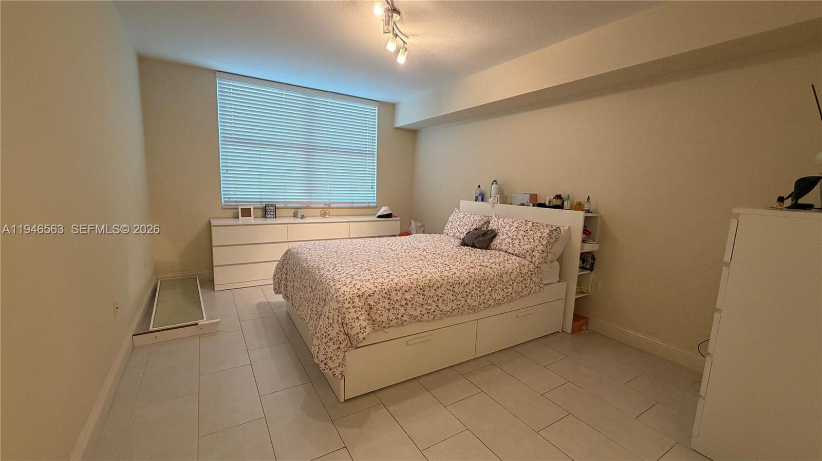 31 SE 5th St #2509, Miami FL 33131