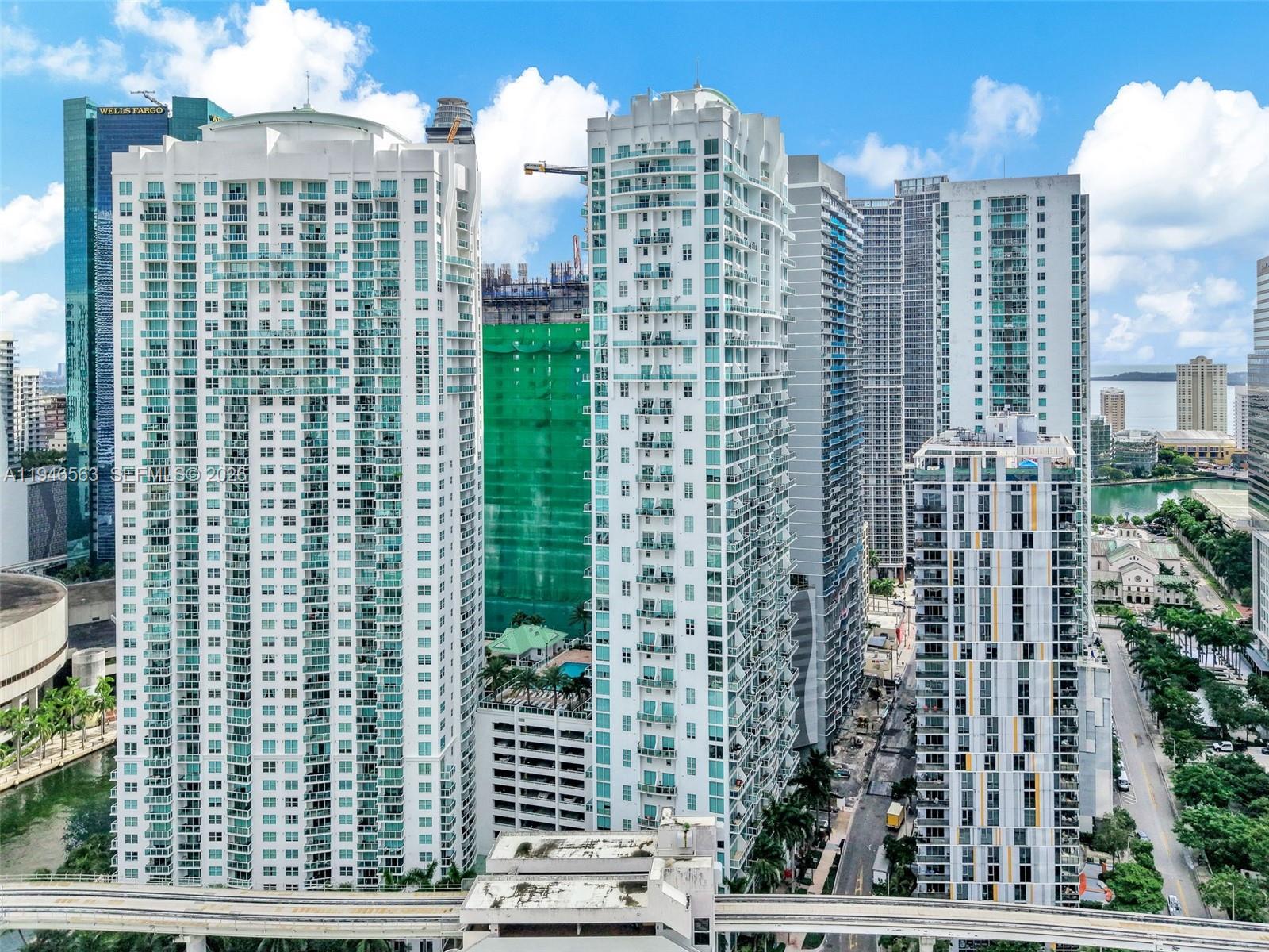 31 SE 5th St #2509, Miami FL 33131
